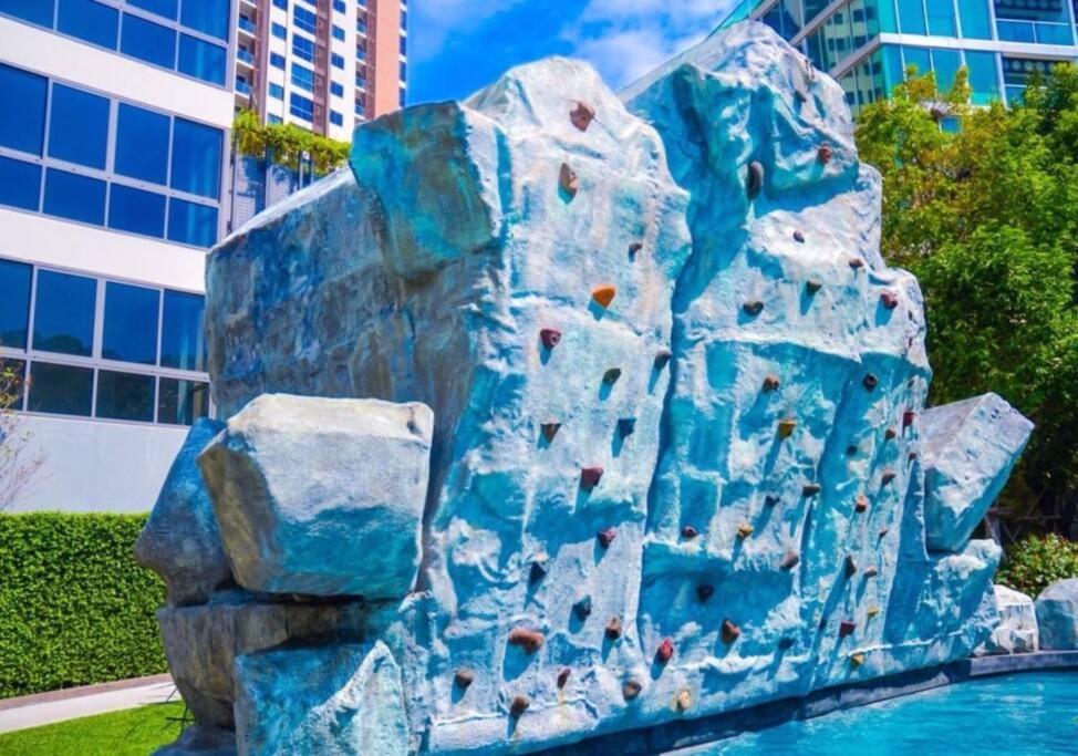 Unixx Condo Pattaya Near Walking Street エクステリア 写真